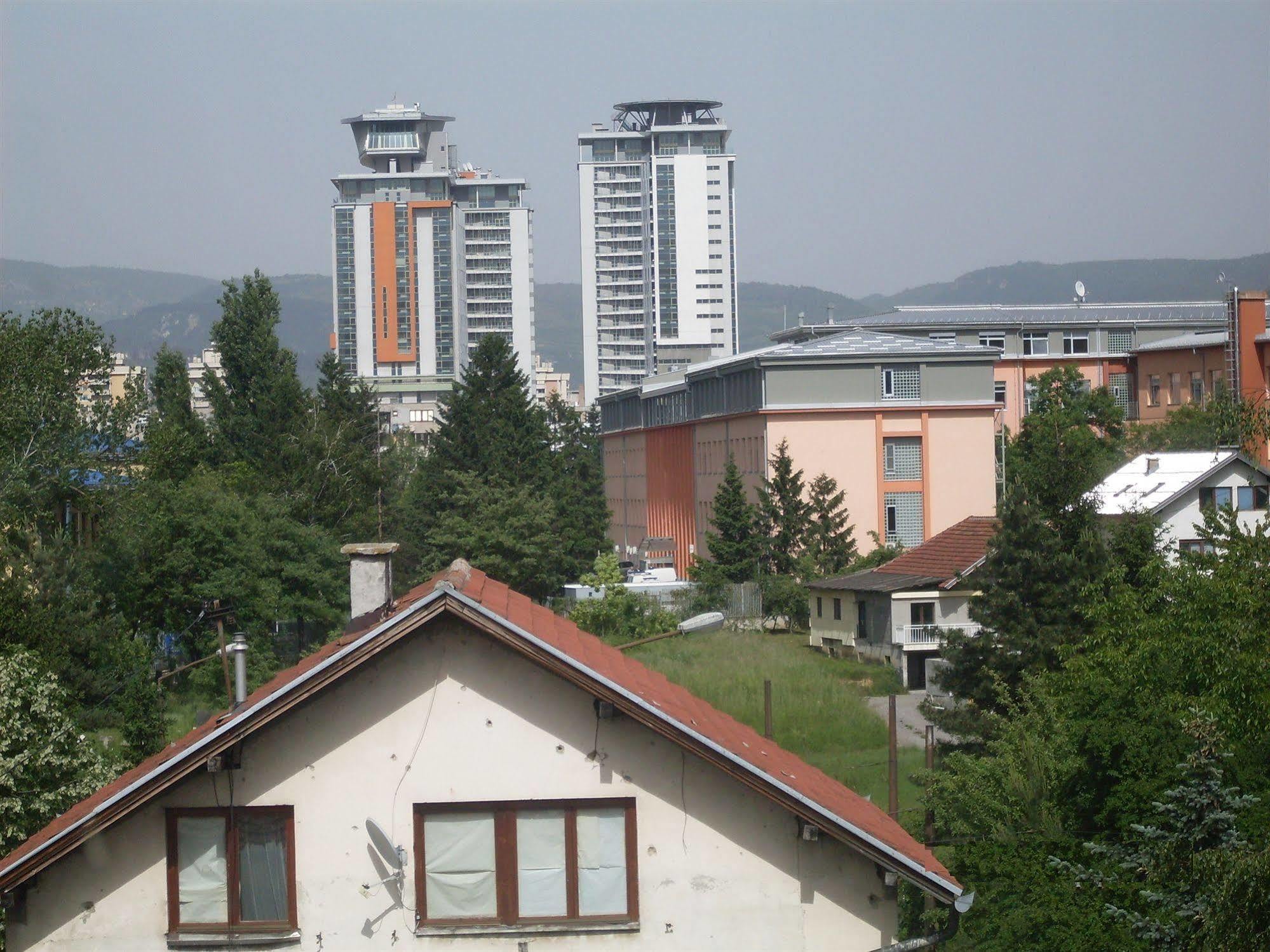 Hostel Gonzo Sarajevo Exterior photo